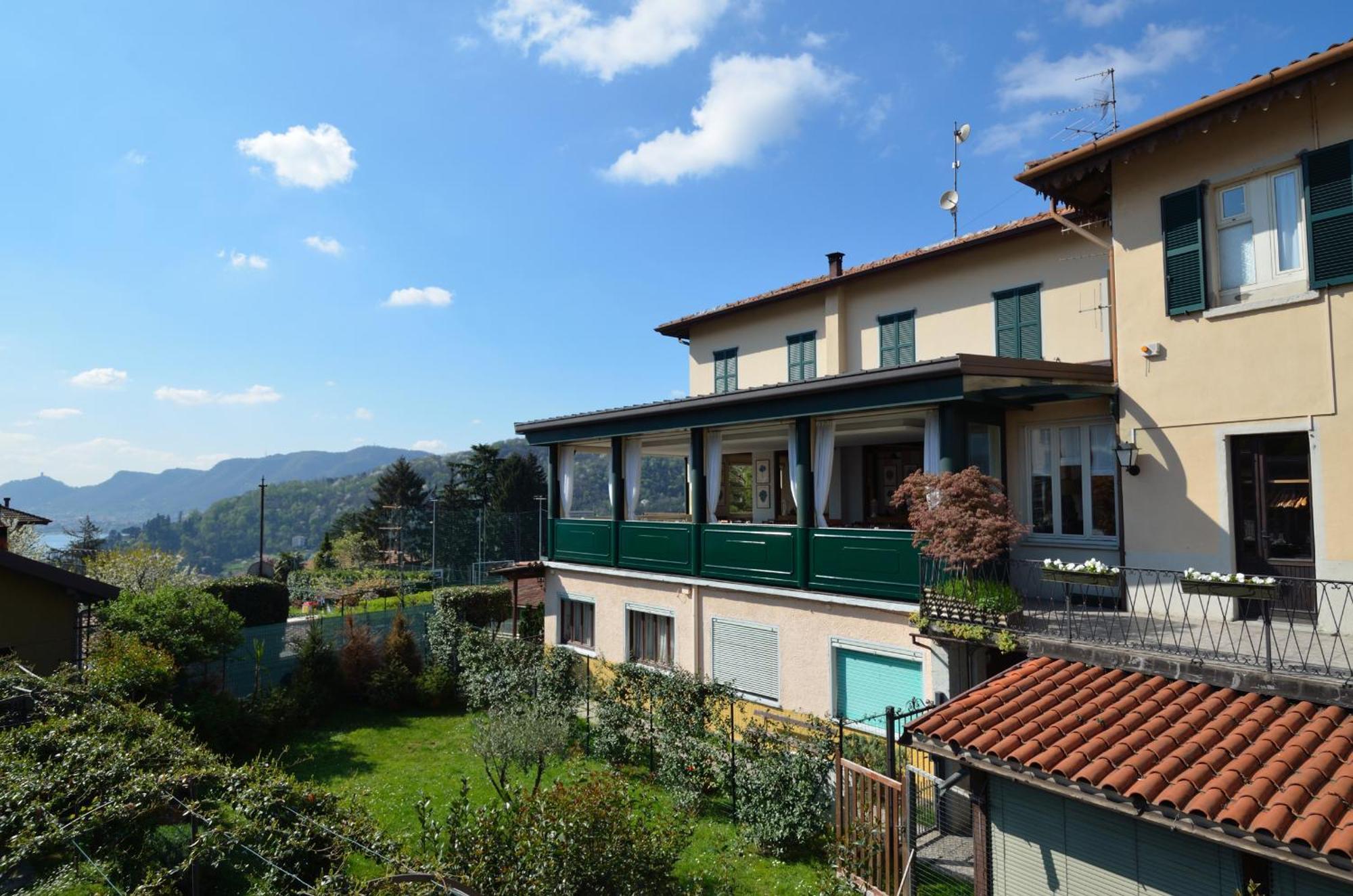 Albergo Della Torre Cernobbio Luaran gambar
