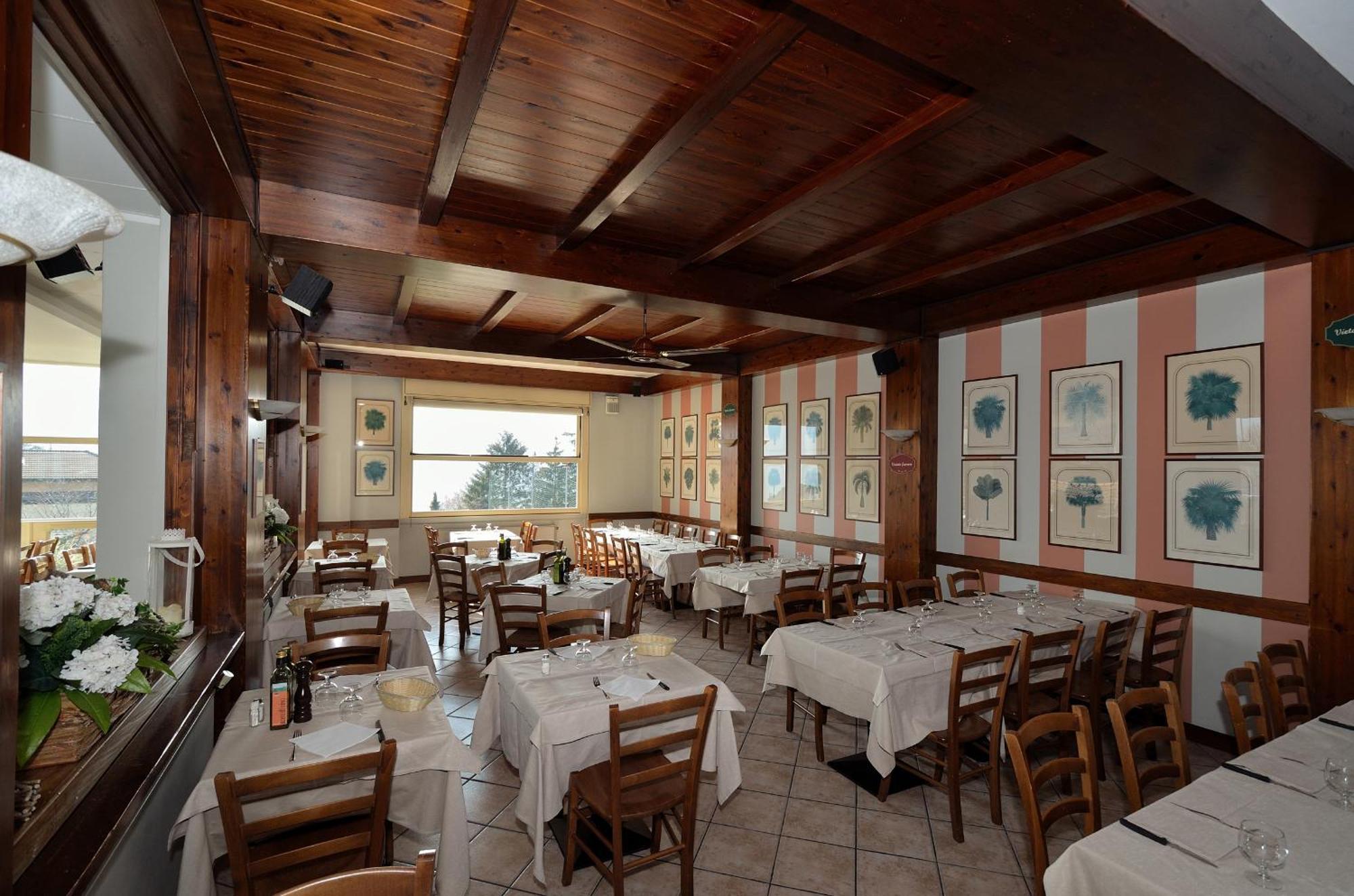 Albergo Della Torre Cernobbio Luaran gambar