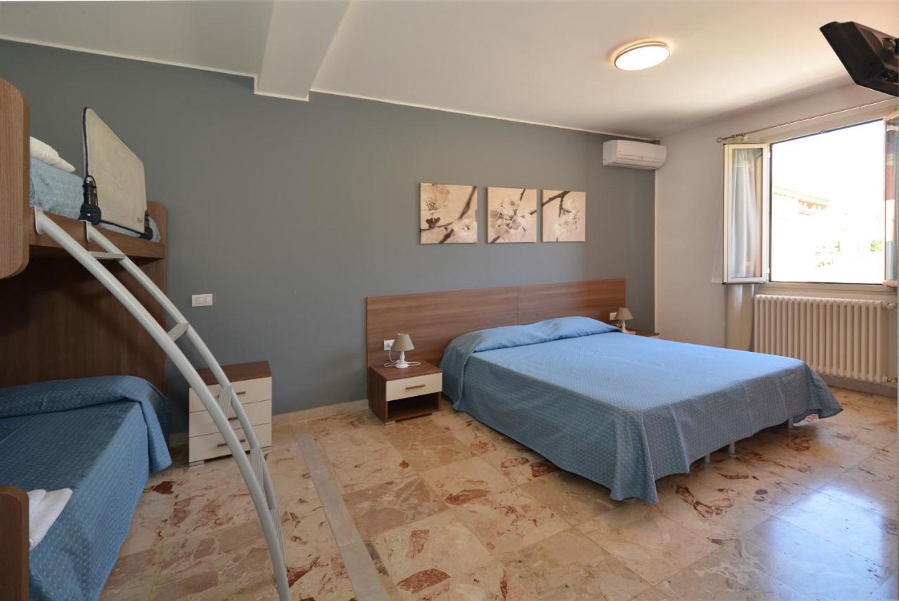 Albergo Della Torre Cernobbio Luaran gambar