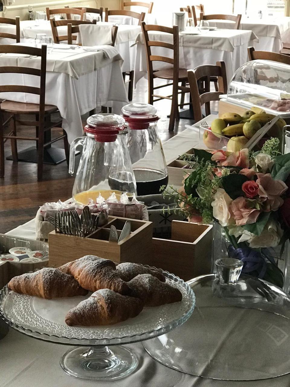 Albergo Della Torre Cernobbio Luaran gambar
